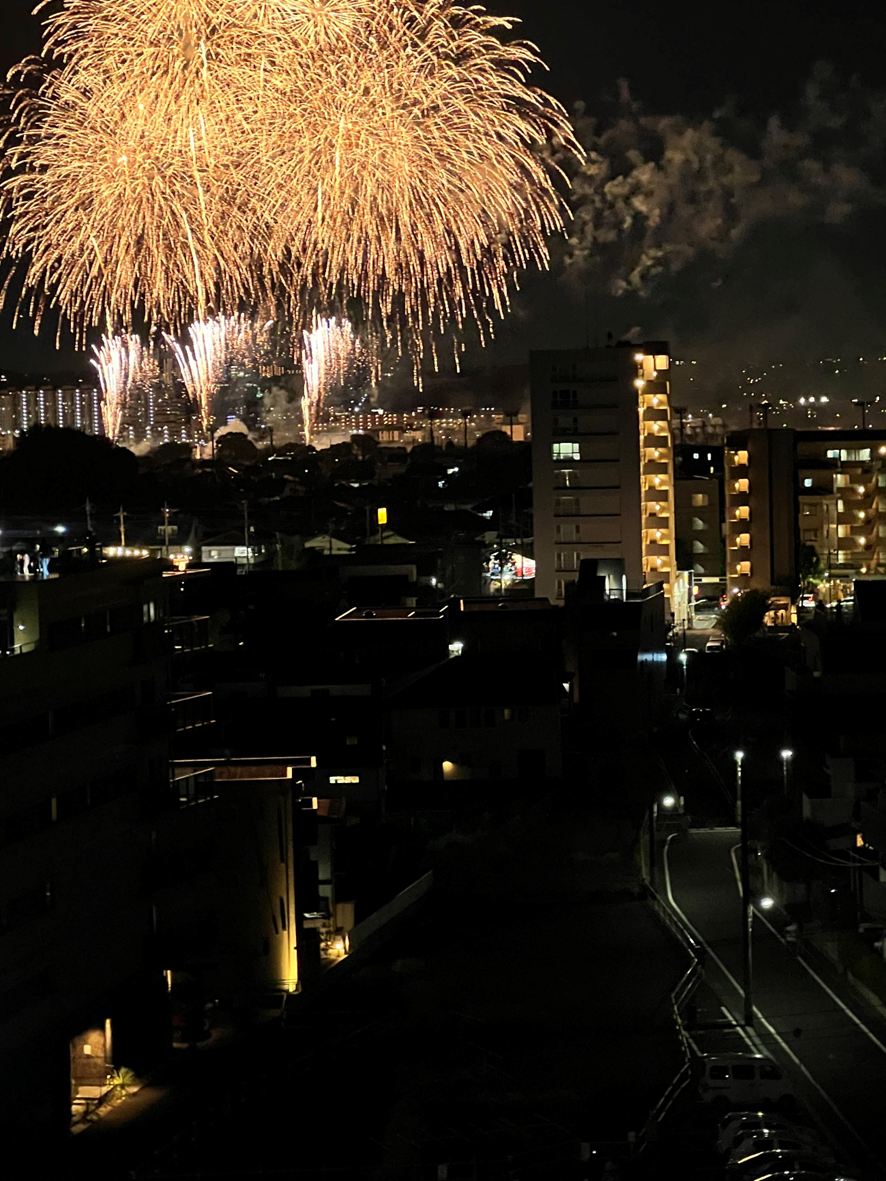 調布丸善ビルから望む調布花火2023-1